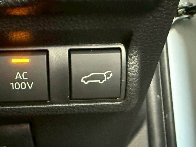 TOYOTA COROLLA CROSS HYBRID 2024 Image 31