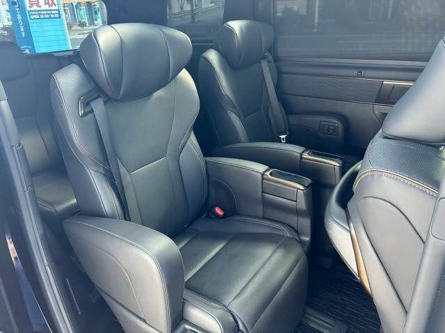 TOYOTA ALPHARD HYBRID 2023 Image 31