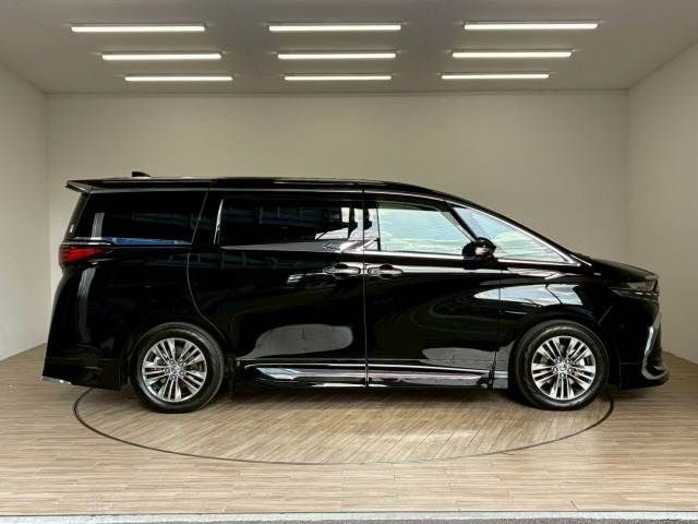 TOYOTA ALPHARD HYBRID 2023 Image 31