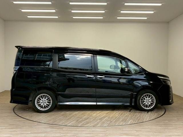 TOYOTA VOXY HYBRID 2020 Image 31