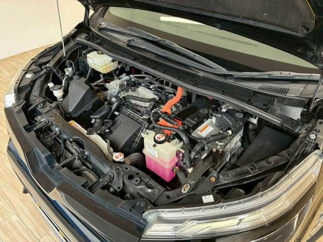 TOYOTA VOXY HYBRID 2020 Image 31