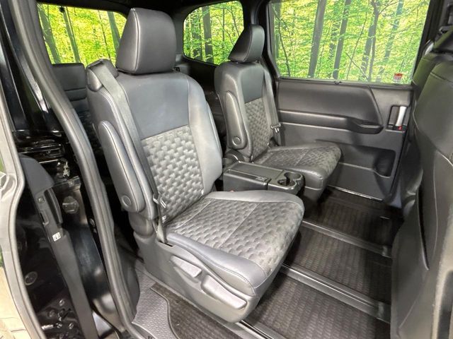 TOYOTA VOXY 2023 Image 31