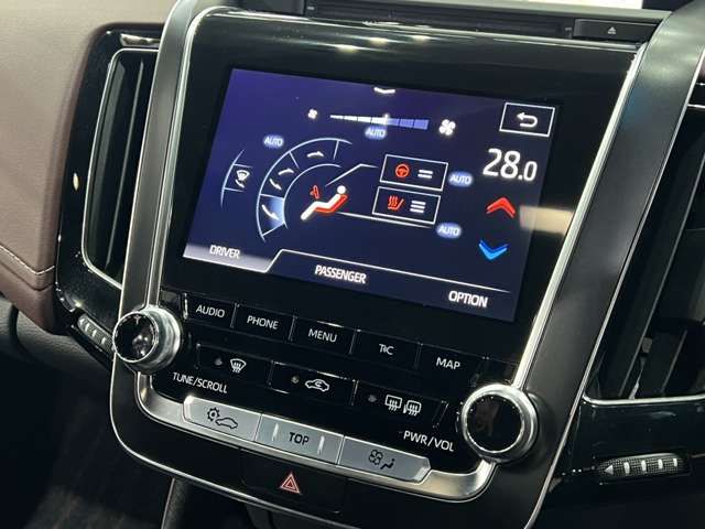 TOYOTA CROWN SEDAN HYBRID 2018 Image 31