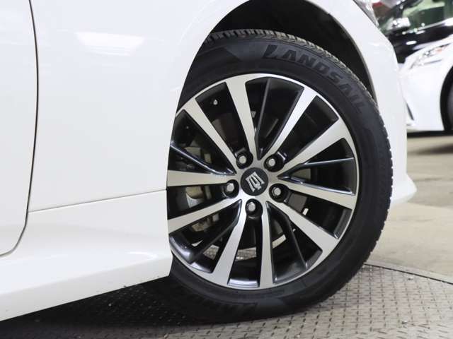 TOYOTA CROWN SEDAN HYBRID 2018 Image 31