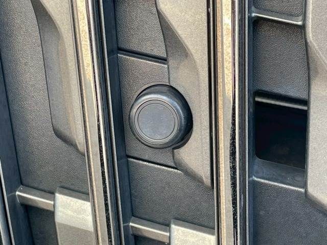 TOYOTA ESQUIRE HYBRID 2019 Image 31