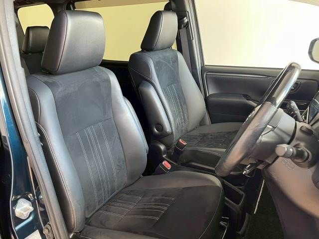 TOYOTA ESQUIRE HYBRID 2019 Image 31