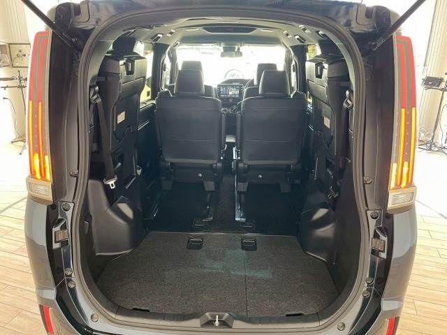 TOYOTA ESQUIRE HYBRID 2019 Image 31