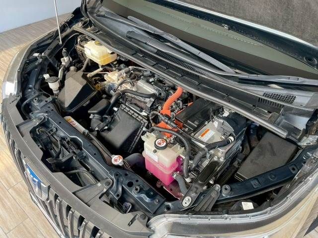 TOYOTA ESQUIRE HYBRID 2019 Image 31