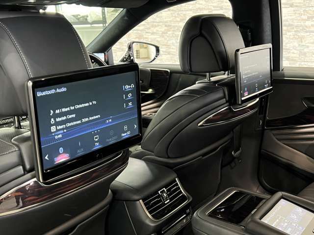 TOYOTA LEXUS LS500H 2018 Image 31