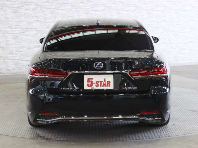 TOYOTA LEXUS LS500H 2018 Image 31