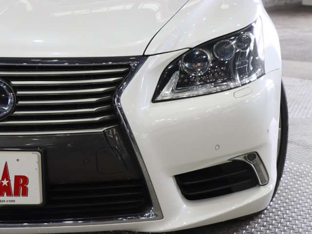 TOYOTA LEXUS LS600H 2016 Image 31