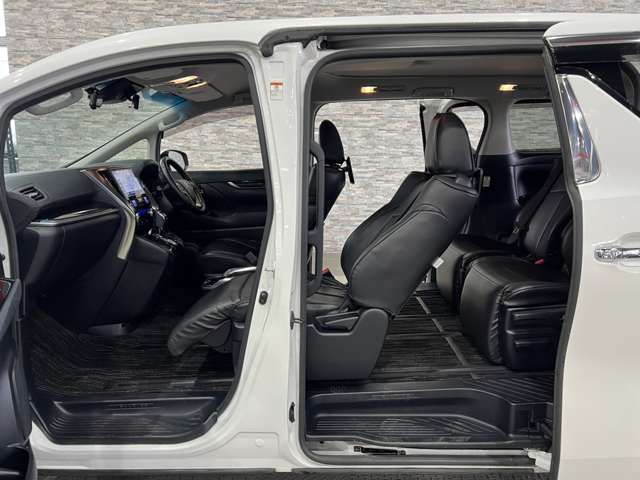 TOYOTA VELLFIRE 2019 Image 31