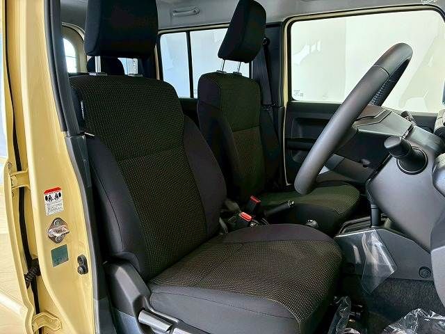 SUZUKI JIMNY NOMADE 2026 Image 31