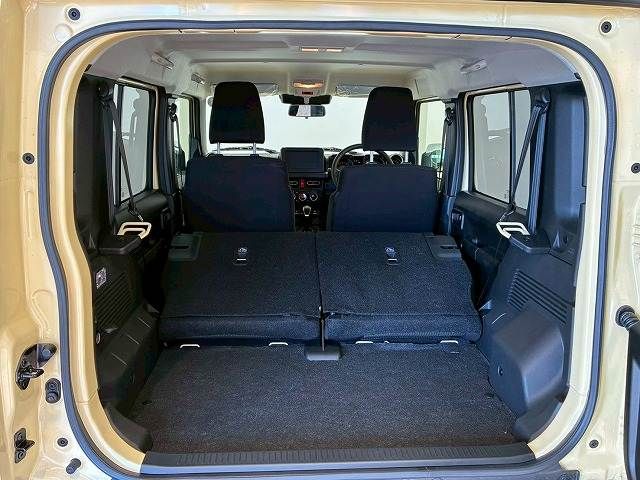 SUZUKI JIMNY NOMADE 2026 Image 31