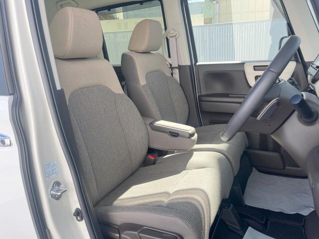 HONDA N BOX 2021 Image 31