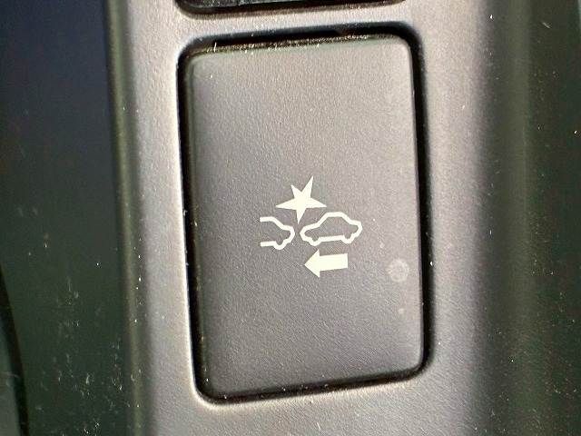 TOYOTA HIACE VAN 2WD 2023 Image 31