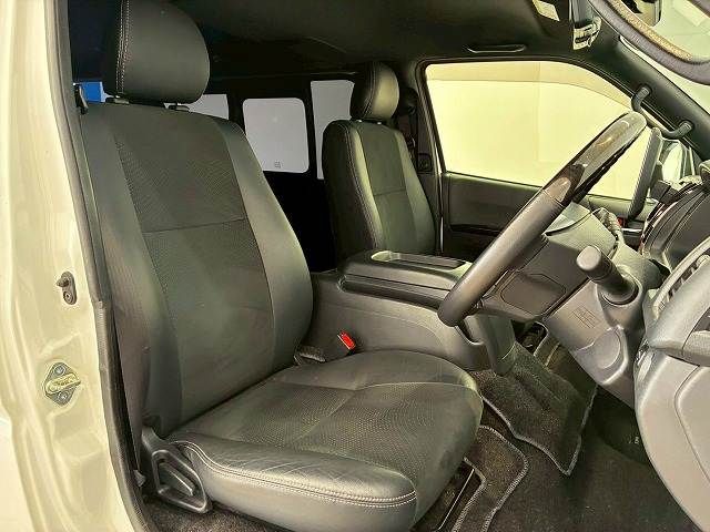 TOYOTA HIACE VAN 2WD 2023 Image 31