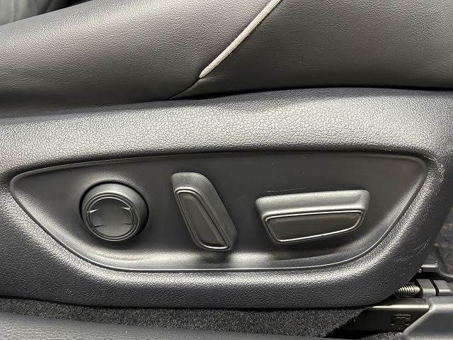 TOYOTA CROWN SEDAN HYBRID 2018 Image 31