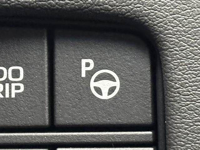 TOYOTA CROWN SEDAN HYBRID 2018 Image 31