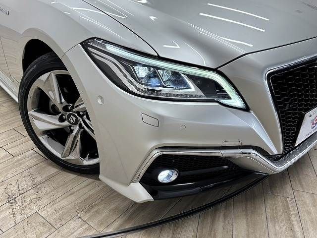 TOYOTA CROWN SEDAN HYBRID 2018 Image 31