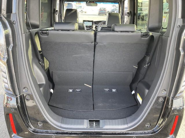 HONDA N BOX CUSTOM 4WD 2022 Image 31