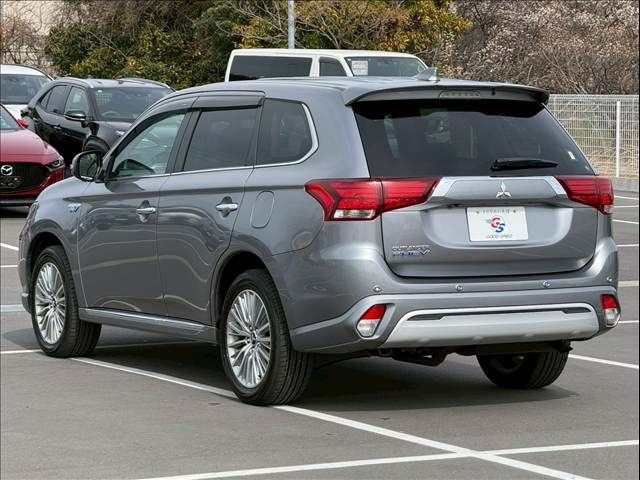 MITSUBISHI OUTLANDER PHEV 2018 Image 31