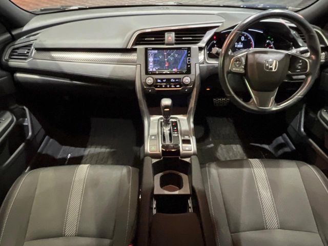 HONDA CIVIC HATCHBACK 2018 Image 31