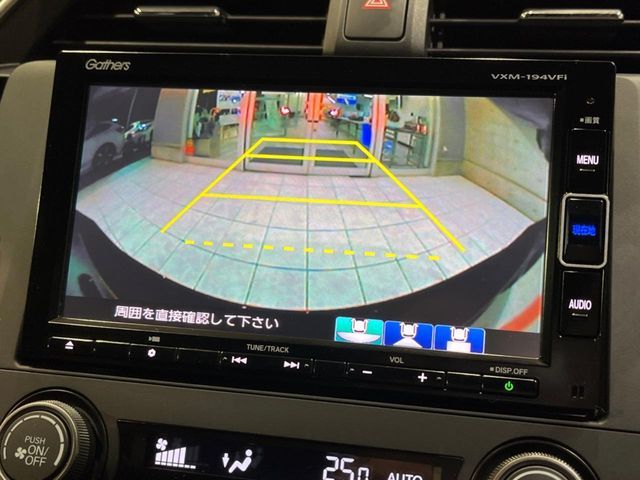 HONDA CIVIC HATCHBACK 2018 Image 31