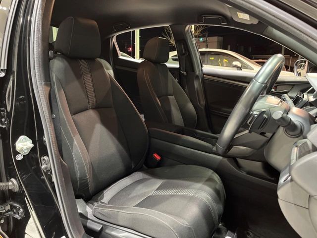 HONDA CIVIC HATCHBACK 2018 Image 31