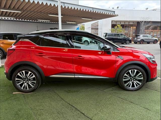 RENAULT CAPTUR 2021 Image 31