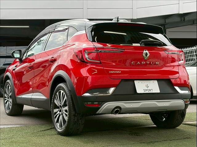 RENAULT CAPTUR 2021 Image 31