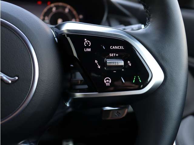 JAGUAR E-PACE 2025 Image 31