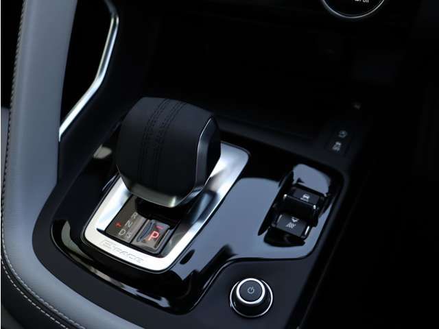 JAGUAR E-PACE 2025 Image 31