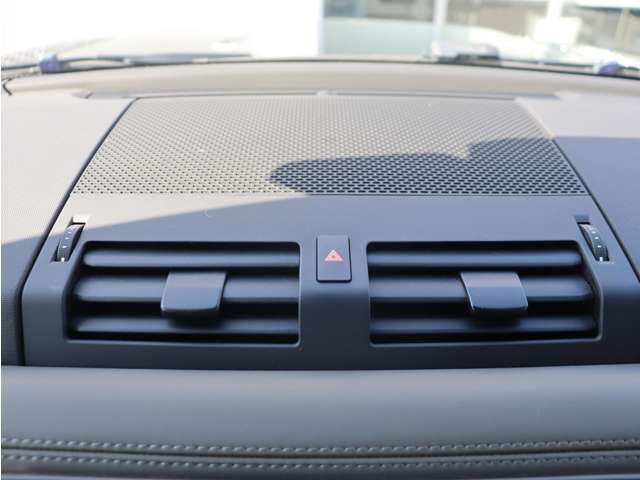 ROVER DEFENDER 2024 Image 31