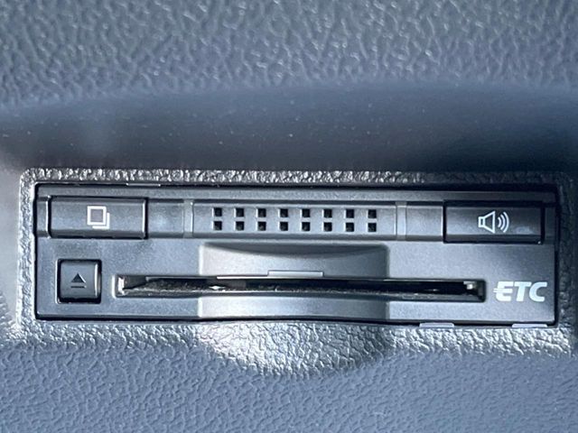 TOYOTA PRIUS 2016 Image 31