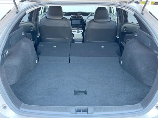 TOYOTA PRIUS 2016 Image 31