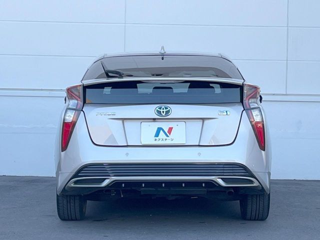 TOYOTA PRIUS 2016 Image 31