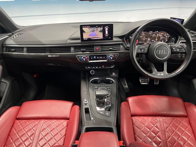 AUDI S4 AVANT 2018 Image 31