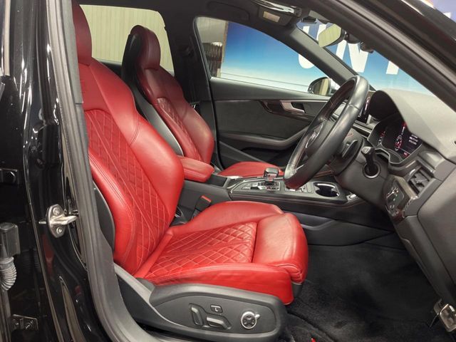 AUDI S4 AVANT 2018 Image 31