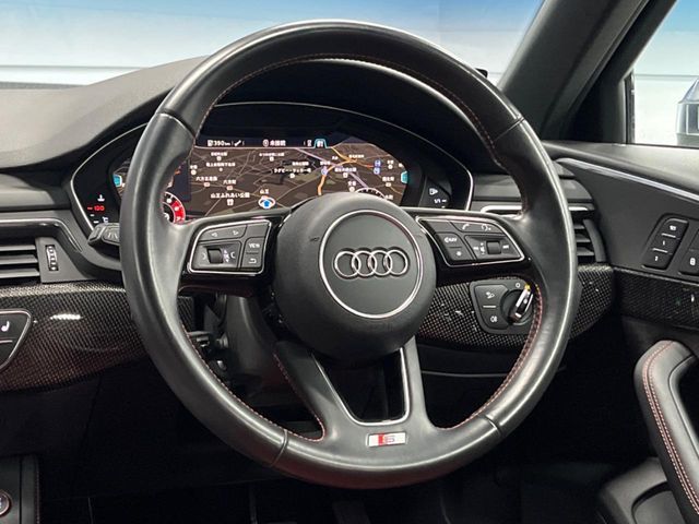 AUDI S4 AVANT 2018 Image 31