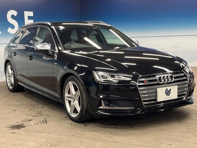 AUDI S4 AVANT 2018 Image 31