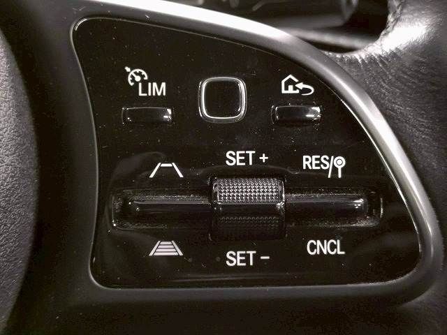 MERCEDES BENZ A CLAS 2018 Image 31