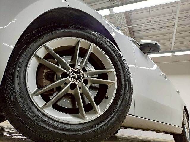 MERCEDES BENZ A CLAS 2018 Image 31