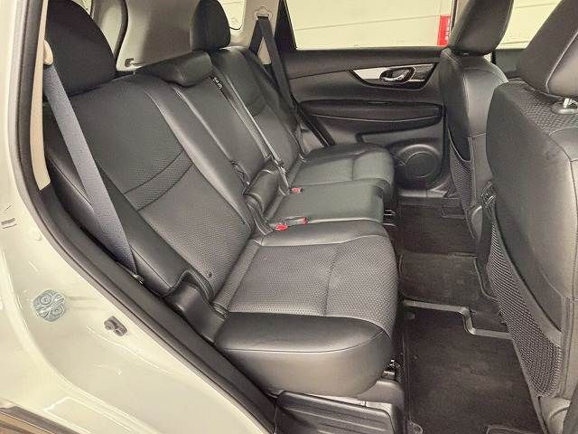 NISSAN X-TRAIL 2WD 2018 Image 31