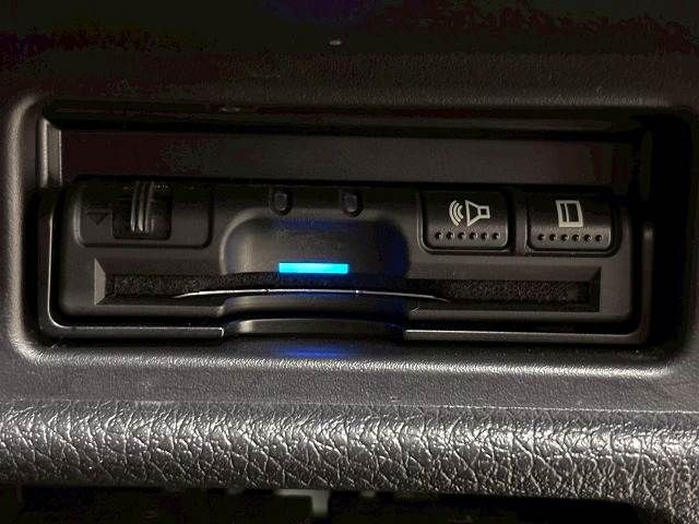 NISSAN X-TRAIL 2WD 2018 Image 31