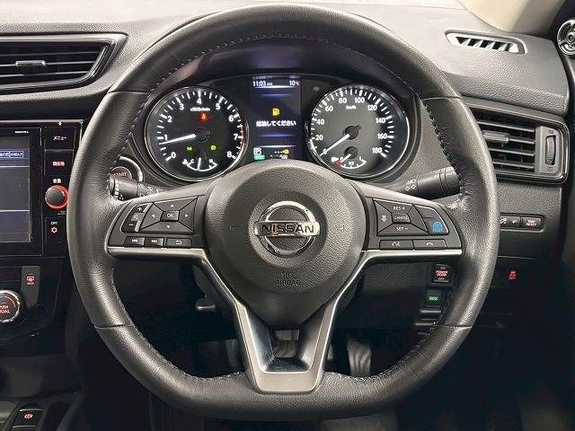 NISSAN X-TRAIL 2WD 2018 Image 31