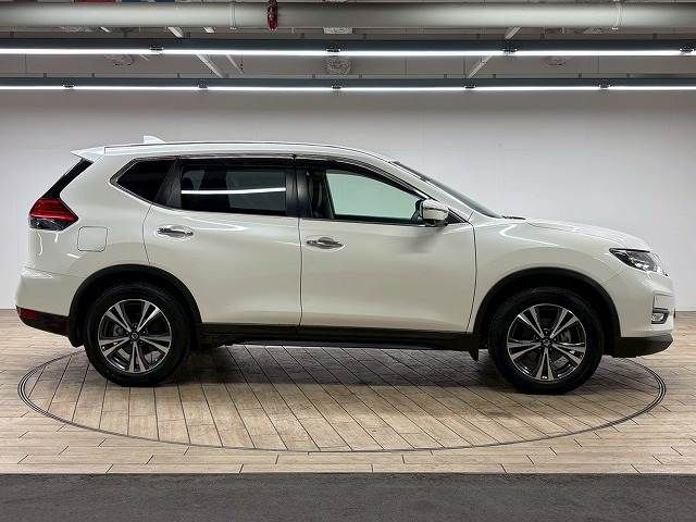 NISSAN X-TRAIL 2WD 2018 Image 31