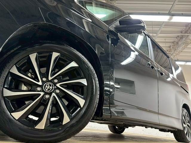 TOYOTA NOAH HYBRID 2023 Image 31