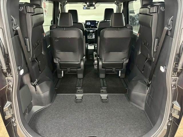 TOYOTA NOAH HYBRID 2023 Image 31