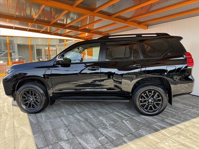 TOYOTA LANDCRUISER PRADO 2023 Image 31